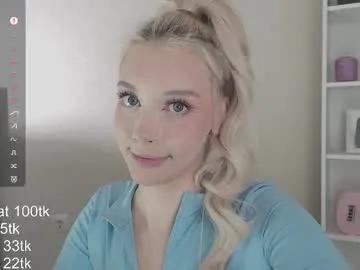 Freechat vickyfuckingdoll on Chaturbate