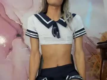 Freechat zuri_lux on Chaturbate