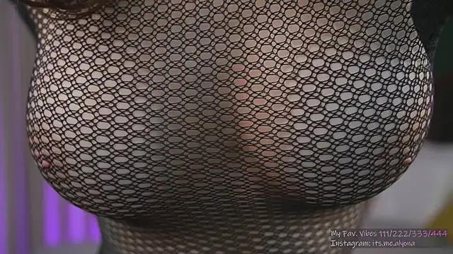 StripChat Alyonaqueen_ is Freechat Alyonaqueen_ — :heart: tease my tight pussy