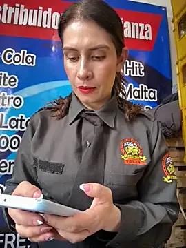 Freechat Alysson-- on StripChat