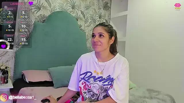 bellaa_becca on StripChat 