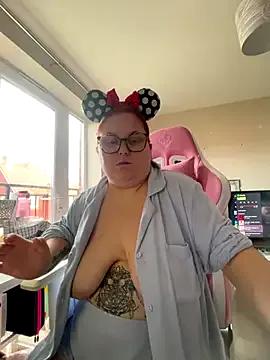 Freechat BrattyPrincess-x on StripChat