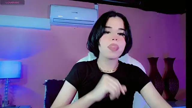 StripChat ClaudiaSophia is Freechat ClaudiaSophia — oil on the tits