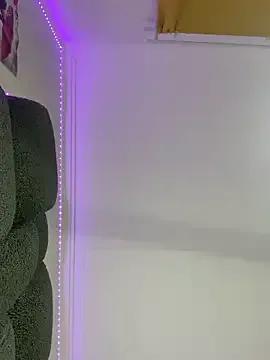 Freechat Diamondpussy97 on StripChat