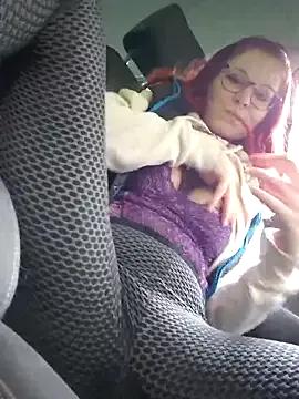 Freechat die-EinHORNY-WG on StripChat