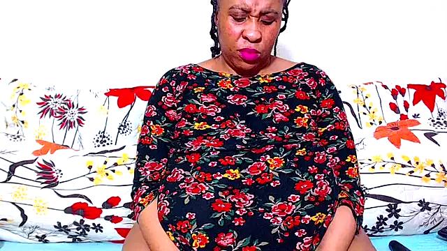 Freechat Ebonylovelyx on StripChat