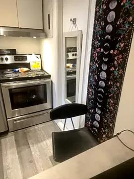 Freechat elliepixie on StripChat