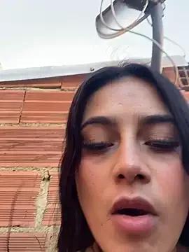 Freechat Emily_sharlot on StripChat