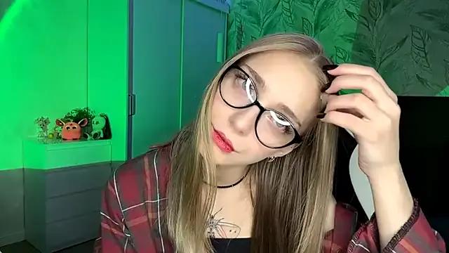 StripChat EvaPeace is Freechat EvaPeace — Let's start on a positive note?