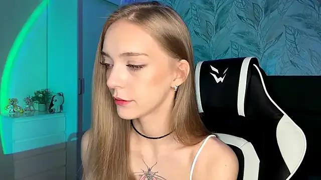 Freechat EvaPeace on StripChat