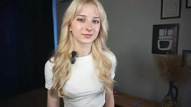 Group FridaAaberg on StripChat