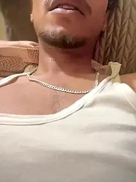 Freechat hairydude49 on StripChat