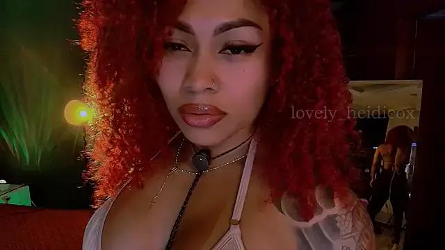 StripChat HeidiCox is Freechat HeidiCox — See pussy close up
