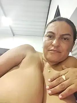 Freechat Horny-Mommy-Dirty on StripChat