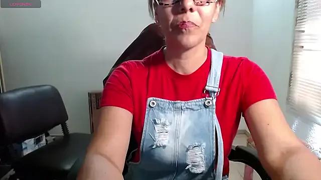 Freechat horny_paty on StripChat