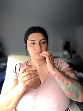 Freechat horny_roomiess on StripChat