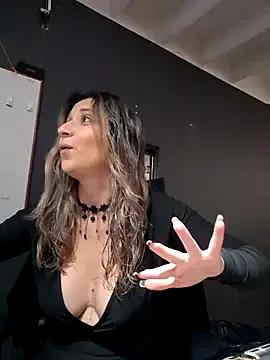 Freechat Isabella_Varella on StripChat