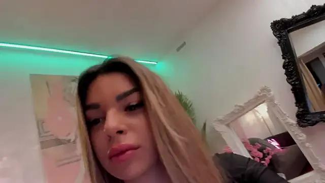 Freechat jelly__beanss on StripChat