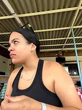 Freechat JuanitaMore01 on StripChat