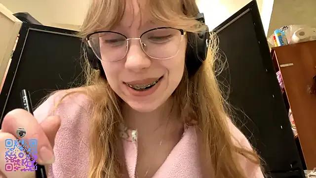 Freechat JuneCooper on StripChat