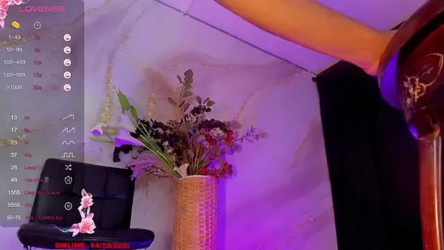 Freechat Karla-Ebony on StripChat