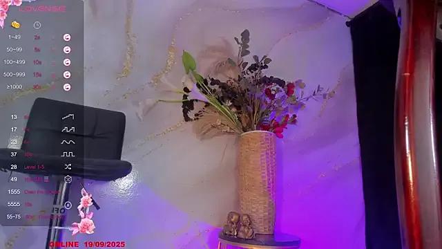 Freechat Karla-Ebony on StripChat