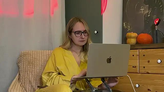 StripChat KiraxFate is Freechat KiraxFate — dance for you