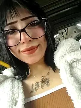 Freechat Kitty_Melodi on StripChat