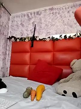 Freechat Kitty_Melodi on StripChat