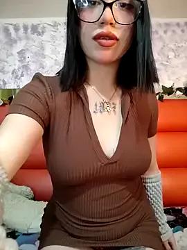 Freechat Kitty_Melodi on StripChat