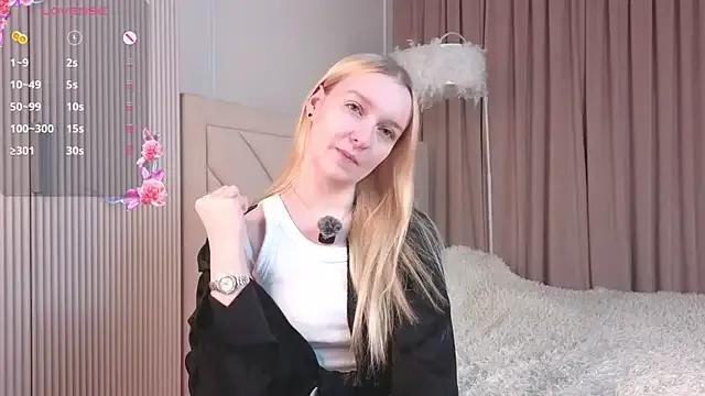 Freechat KrishnaSimmons on StripChat