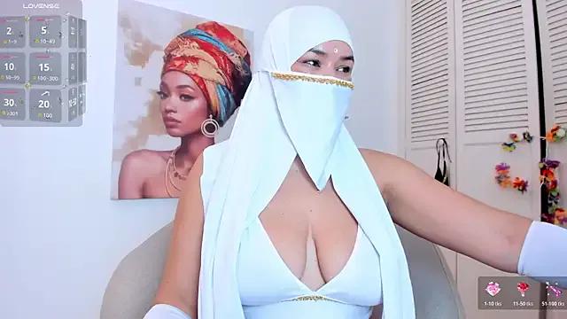 Freechat Layla_arabelle on StripChat