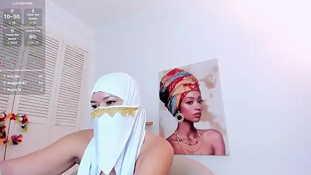 Freechat Layla_arabelle on StripChat