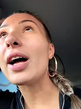 StripChat LetsFunKARINA is Freechat LetsFunKARINA — HelloGive me more love