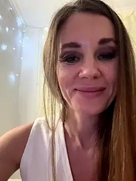 Freechat LucieMack on StripChat