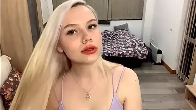 Freechat LupeLewitt on StripChat