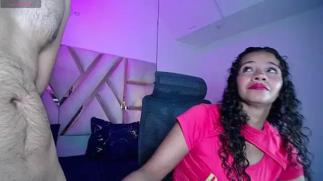 Private luxurycoupl on StripChat