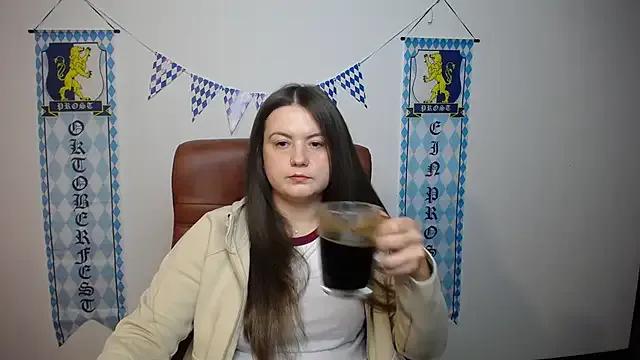 Freechat MavkaCute on StripChat