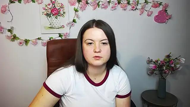 Freechat MavkaCute on StripChat