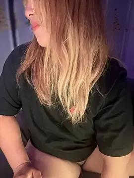 Freechat MerlyG on StripChat