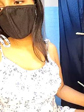 Nisha027 — Pussy show