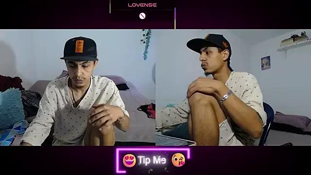 Freechat Papi_Mami_Live on StripChat