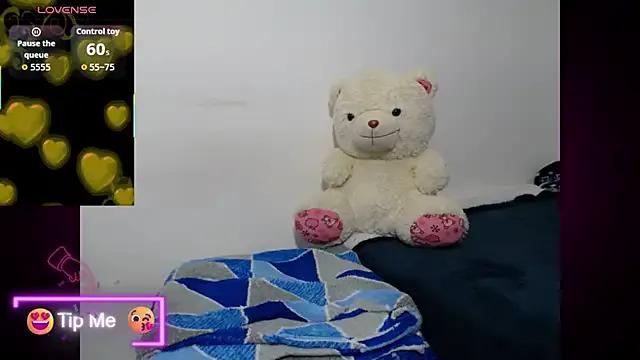 Freechat Papi_Mami_Live on StripChat