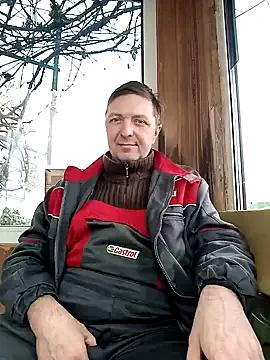 StripChat Pokaz2020 is Freechat Pokaz2020 — Walking down the street with an erect pe