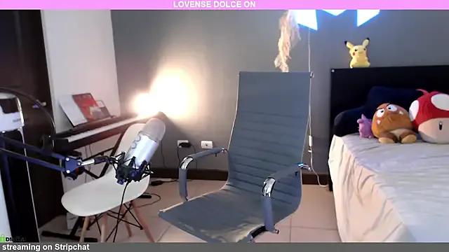 StripChat raspberryroll is Freechat raspberryroll — twerk no pants/twerk/twerk