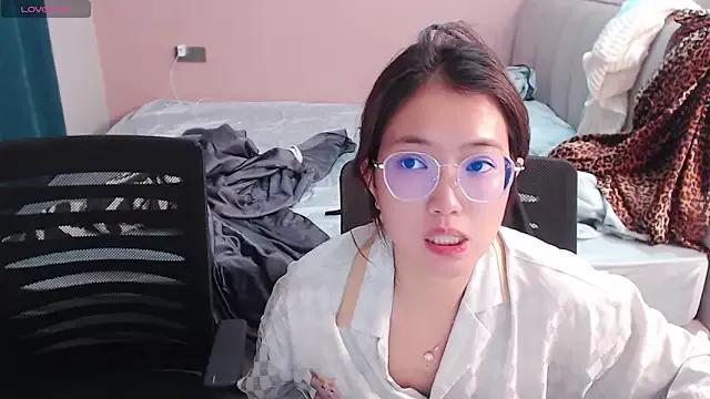 Freechat redrose520 on StripChat