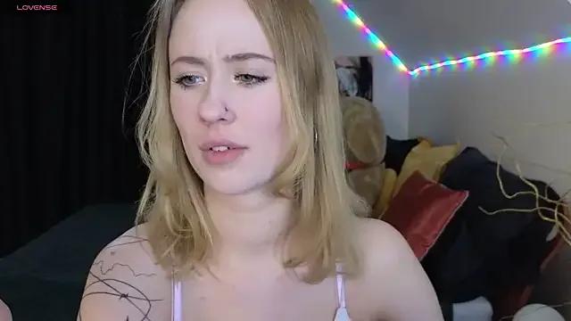 Freechat SashaBrooks on StripChat