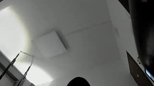 Freechat selene_red_ on StripChat