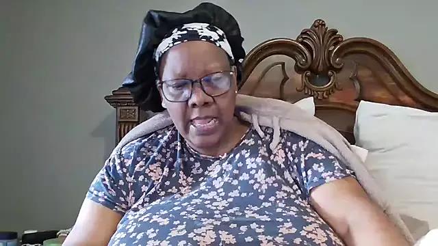 Freechat SEXYBOOBSNASS on StripChat