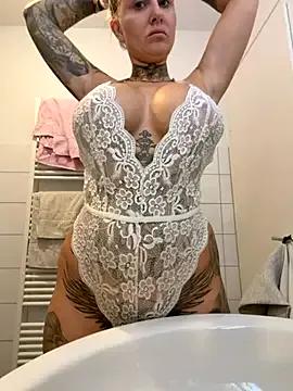 StripChat Sophi_Spice is Freechat Sophi_Spice — Oil boobs and ass